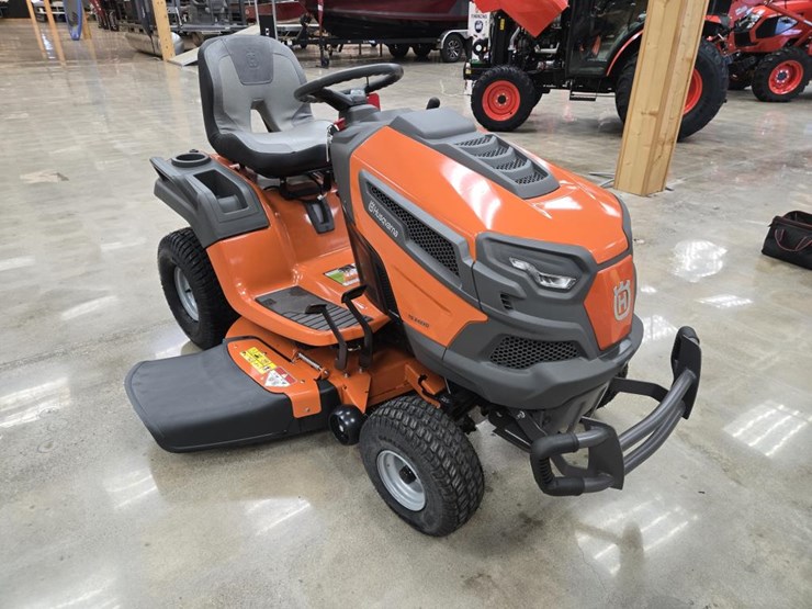 #1783-•-husqvarna-ts-242xd-lawn-mower-image-7