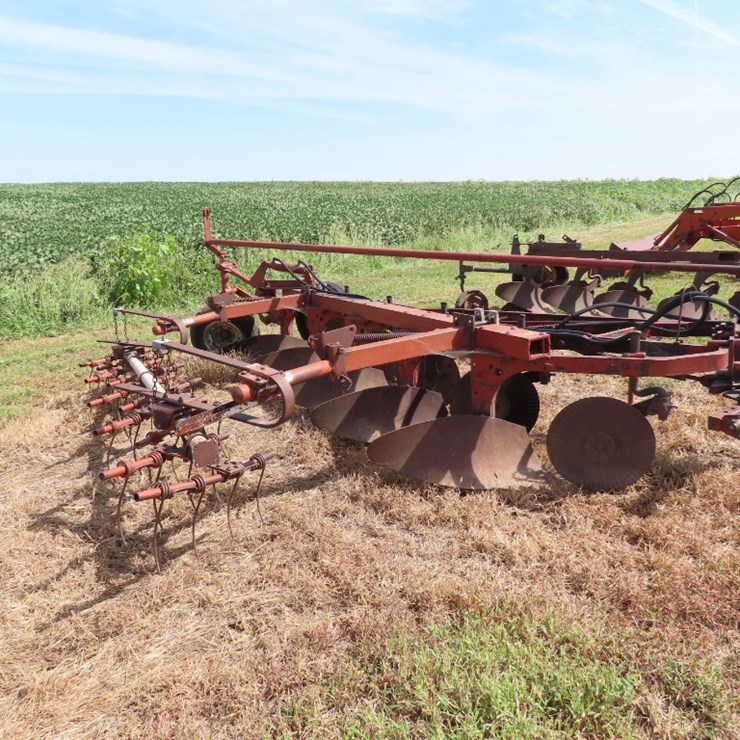 5 Bottom Plow