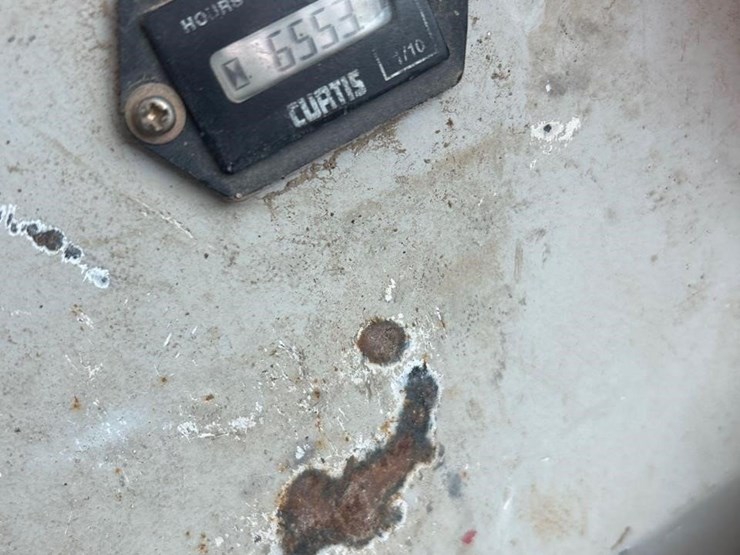 takeuchi-tb175-image-33