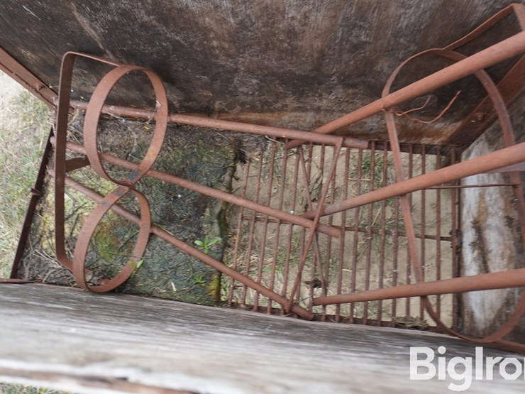 raised-calf-crates-image-20