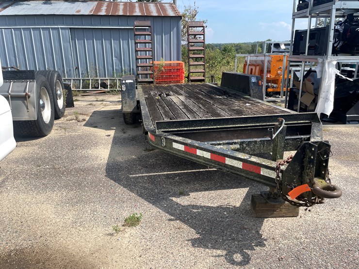 #1028-•-2003-contrail-16'-trailer-(has-rebuilt-salvage-wi-title)-image-2