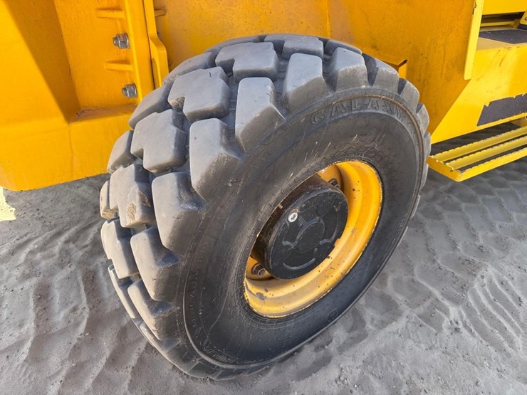 2020-sellick-s80j4e-2ps-rough-terrain-forklift-image-12