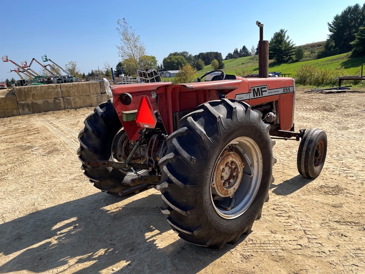 #1890-•-massy-ferguson-255-tractor-image-5