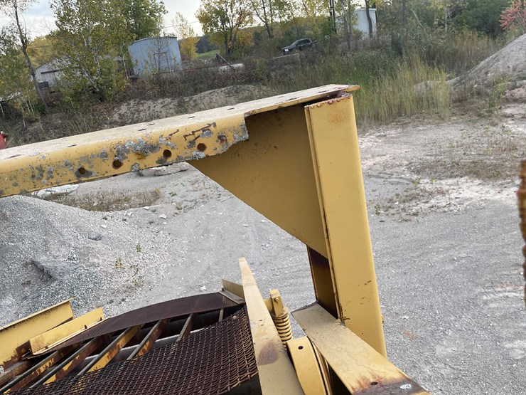 #8634-•-allis-chalmers-st-ripl-flo-vibratory-screed-(maq)-image-55