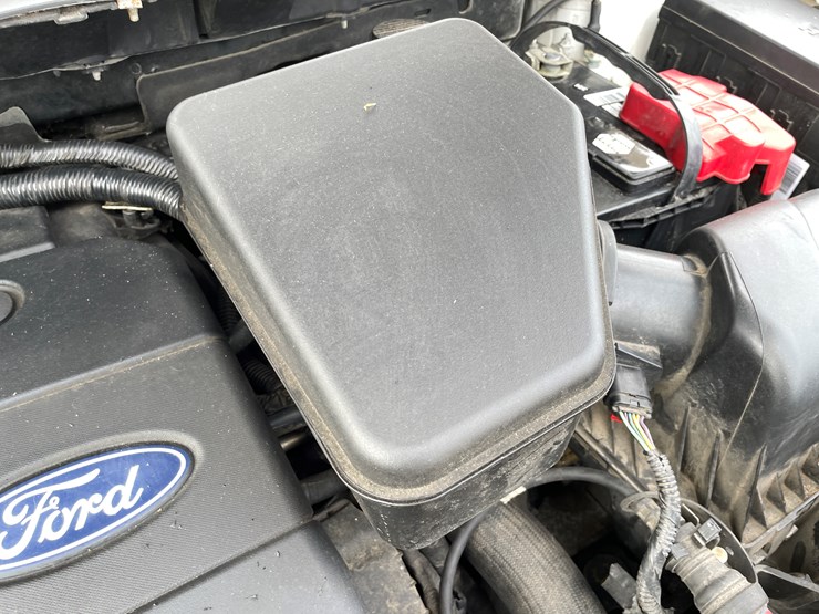 2011-ford-edge-image-75