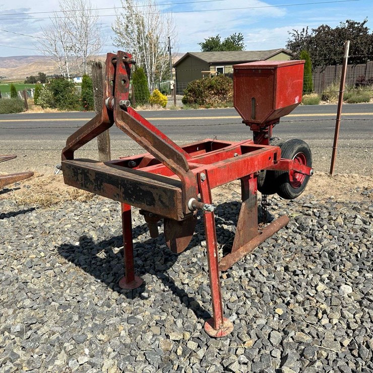 Elston Gopher Machine
