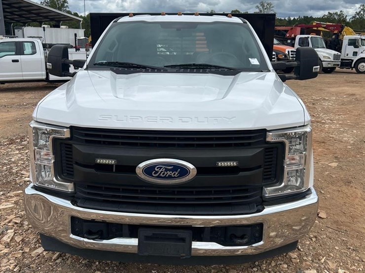 2019-ford-f350-sd-xl-image-6