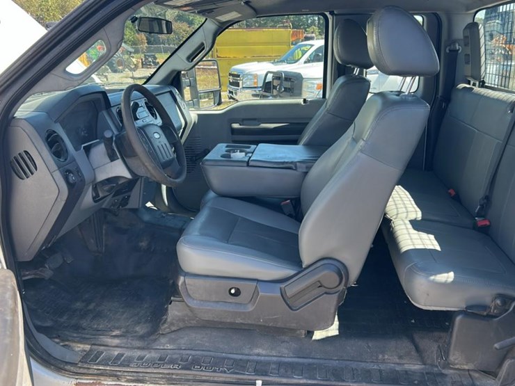 2014-ford-f250-image-26