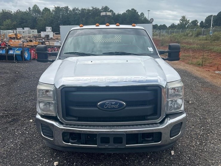 2015-ford-f350-sd-image-6
