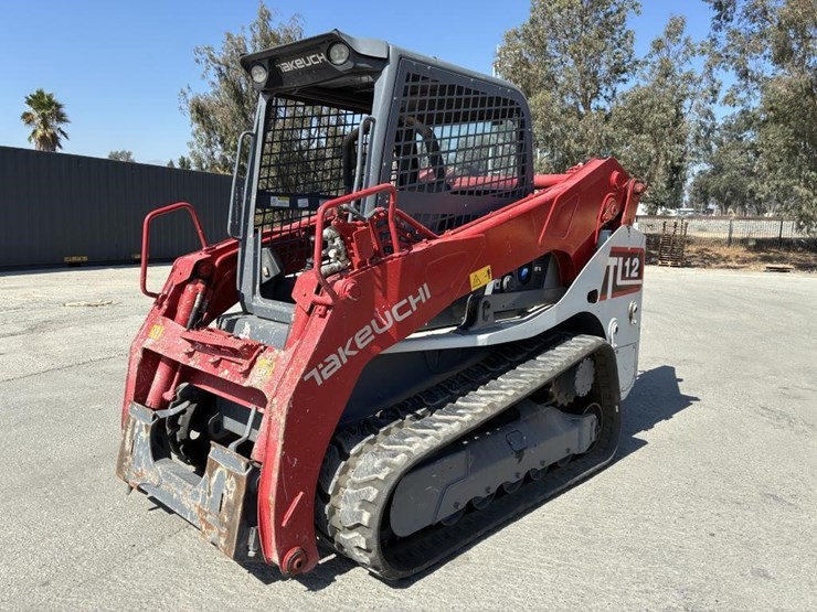 2016-takeuchi-tl12v2-image-1