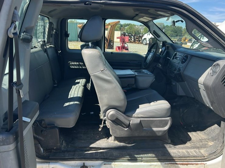 2014-ford-f250-image-33