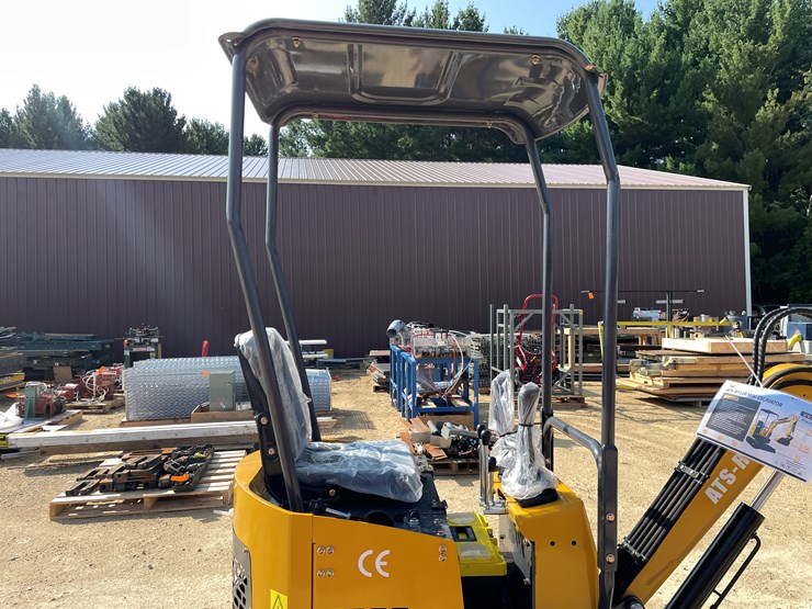 #207-•-new-rt12r-mini-excavator-image-19