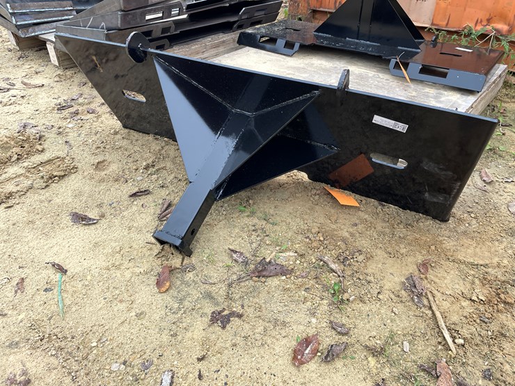 #2018-•-new-kc-skid-steer-2"-hitch-receiver-image-1
