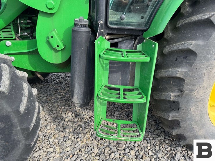 2011-john-deere-6115d-image-46