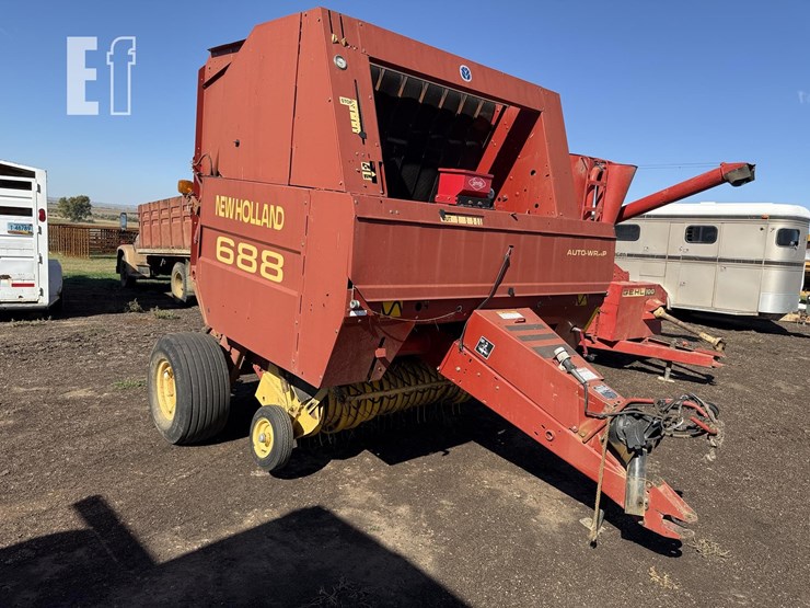 new-holland-688-image-3