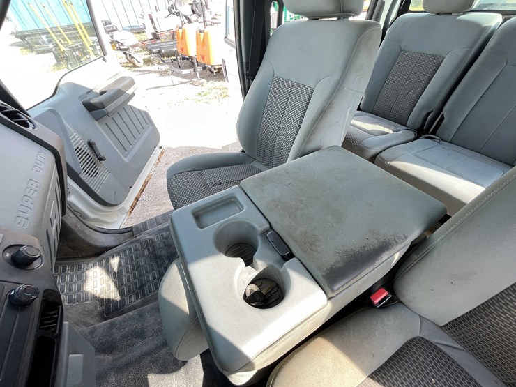 2011-ford-f250-xl-image-39