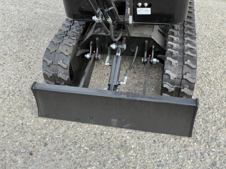 2025-vicsec-vc13-hydraulic-excavator-image-5