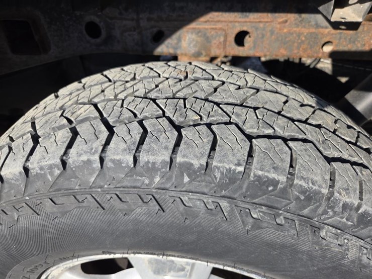 2017-ford-f150-image-57