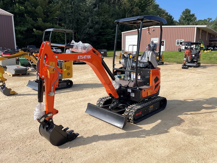 #204-•-new-nt18k-mini-excavator-image-1
