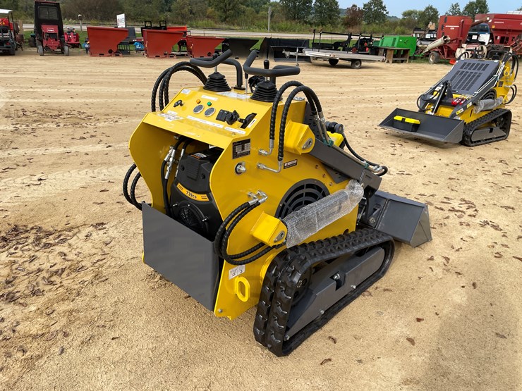 #214-•-new-landhonor-ride-on-skid-steer-loader-image-5