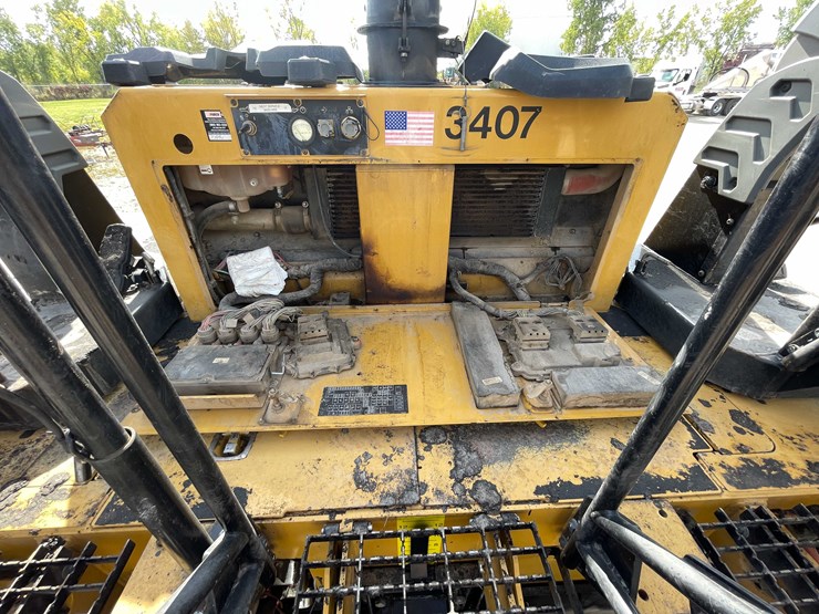 #8612-•-2019-cat-ap100f-asphalt-paver-(aps)-image-91