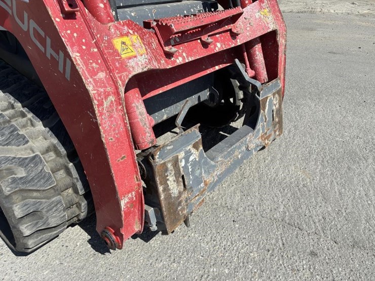 2016-takeuchi-tl12v2-image-6