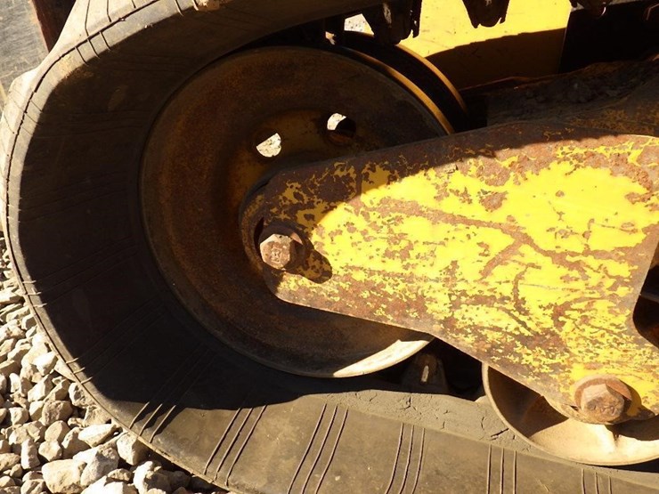 caterpillar-299c-image-13