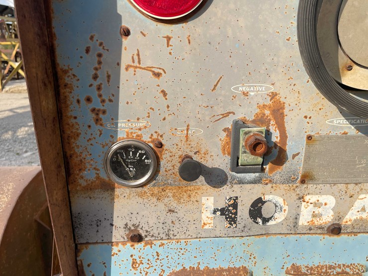 #8633-•-hobart-powerweld-303-welder-trailer-(maq)-image-28