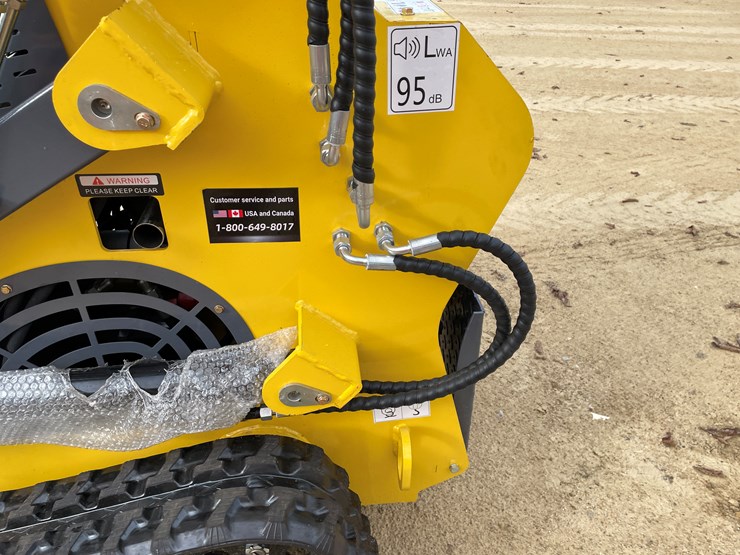 #215-•-new-landhonor-ride-on-skid-steer-loader-image-14