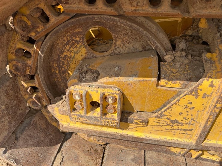2005-komatsu-d39px-21-image-14