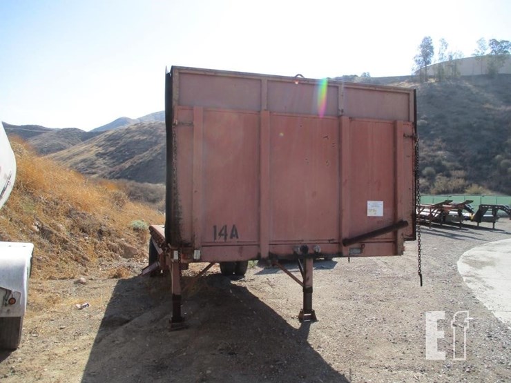 2000-utility-flatbed-image-3