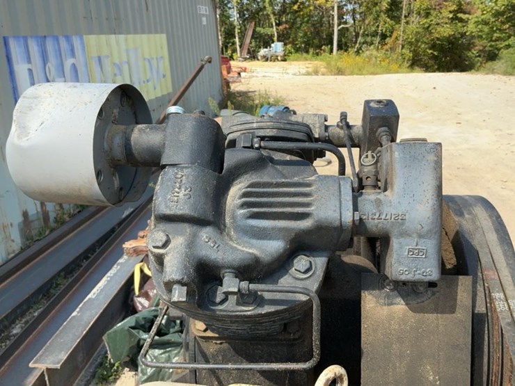 #157a-•-ingersol-rand-air-compressor-image-13