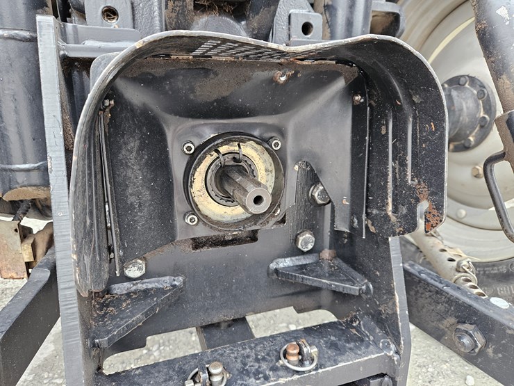case-ih-mxu100-image-12