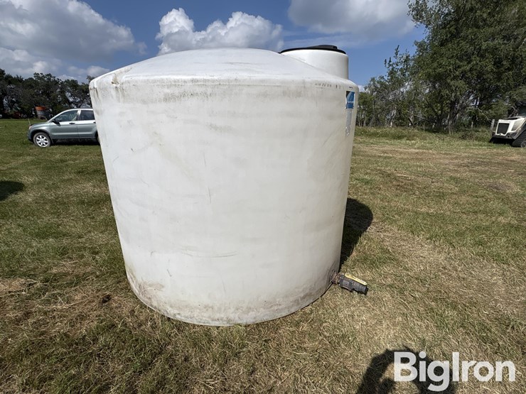 ace-roto-mold-1650-gallon-liquid-tank-image-3