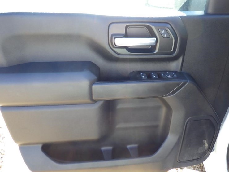 chevrolet-3500hd-image-30