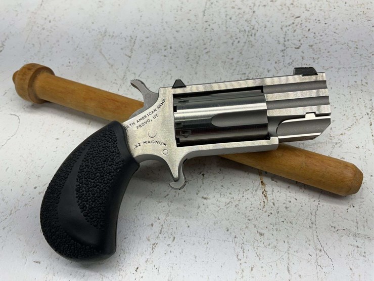 north-american-arms-naa-pug-t-.22-magnum-revolver,-sn:-pg11304-image-2