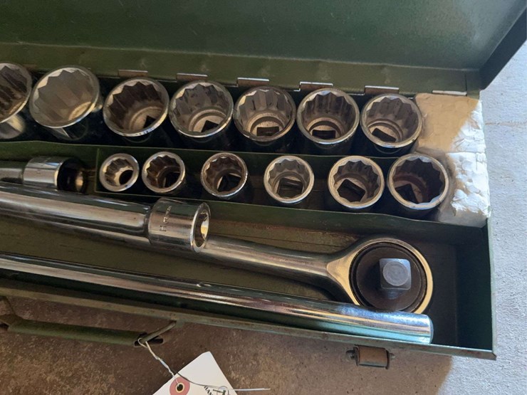 3/4”-socket-set-image-2