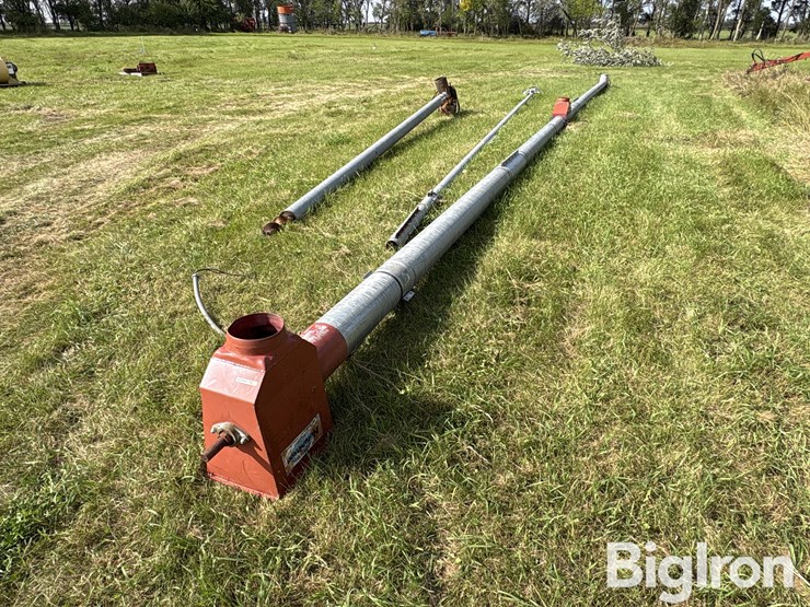 hutchinson-utility-grain-augers-image-1
