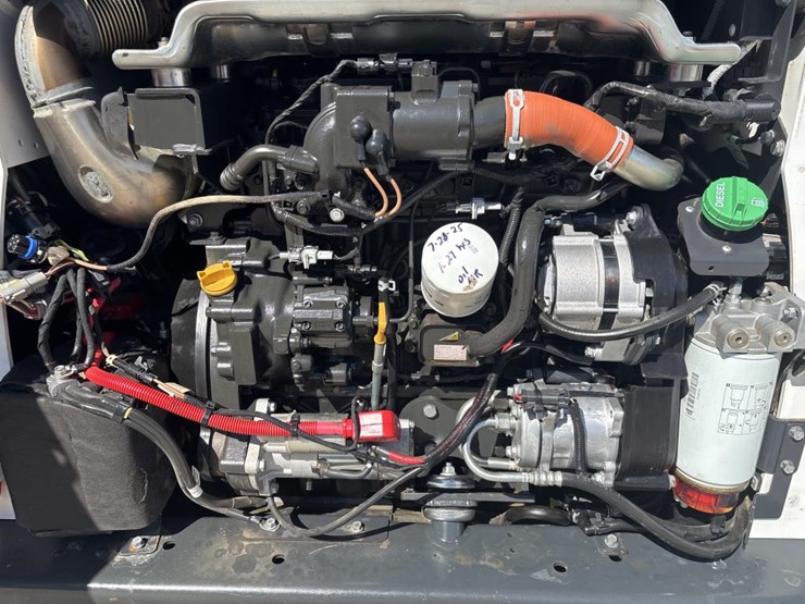 2022-bobcat-t870-image-18