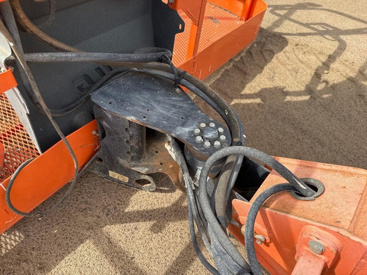 2007-jlg-600s-image-19