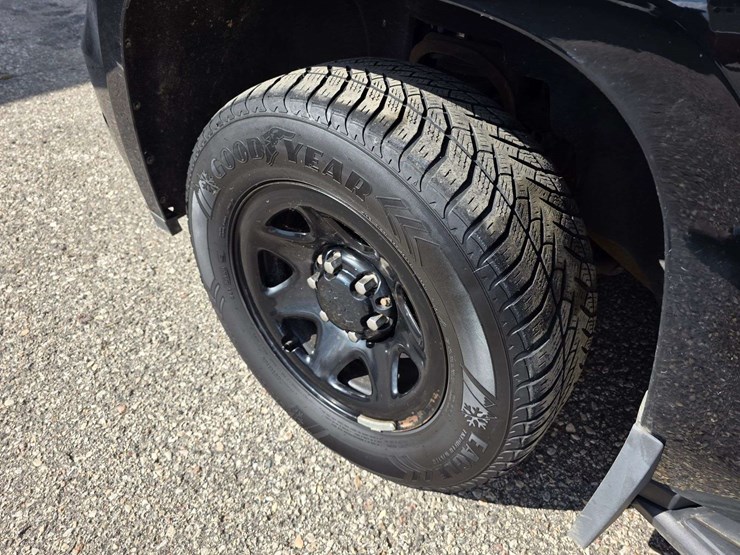 2019-chevrolet-tahoe-image-19