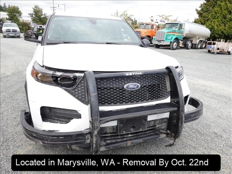 2020-ford-explorer-image-14