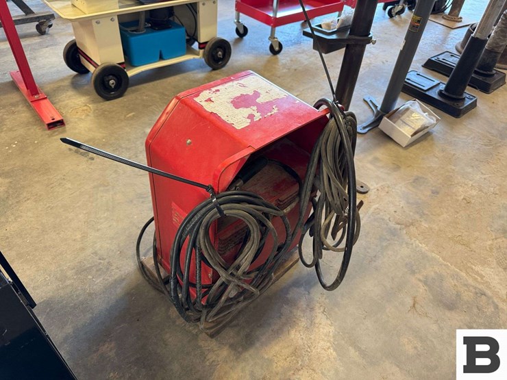 lincoln-electric-ac-225-s-arc-welder-image-3