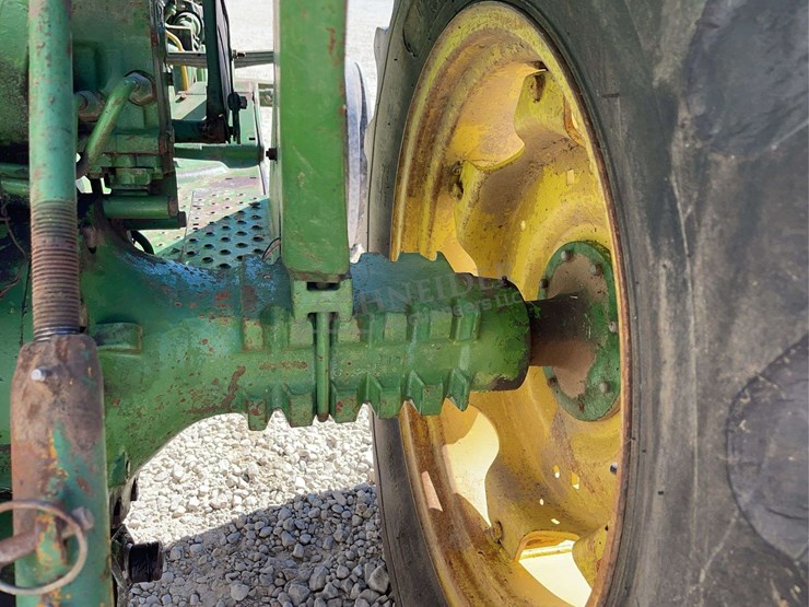 john-deere-2240-image-20