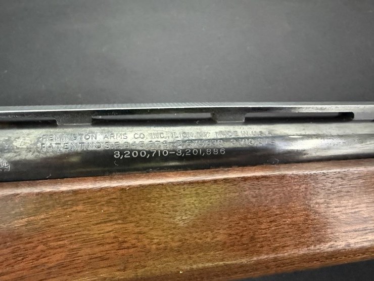 remington-1100-12-gauge-shotgun-image-3