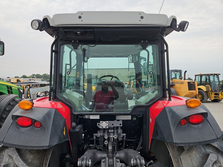 2020-massey-ferguson-6713-image-7