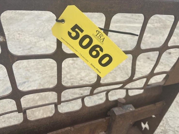 #5060-•-approx-40"-bobcat-skid-steer-forks-image-5