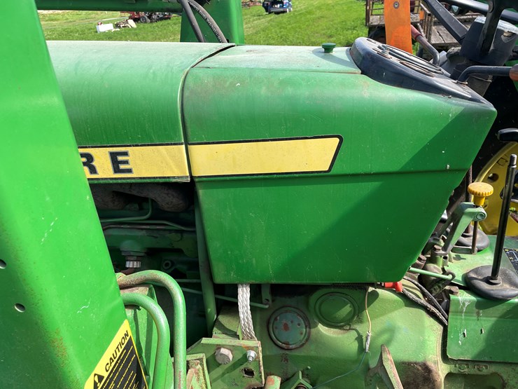 john-deere-2640-image-23