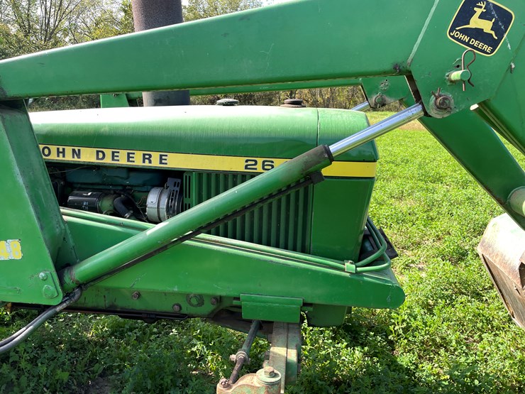john-deere-2640-image-37