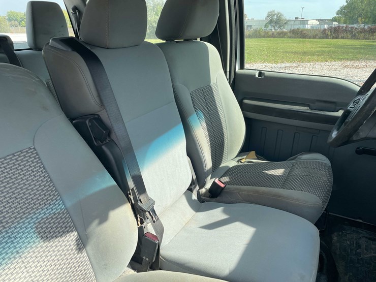 2011-ford-f250-xl-image-138